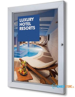 Syna Vergrendelbare Poster Case Gegalvaniseerde Achterwand 50 X 70 cm - SCPX50X70