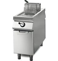 Gas Fryer 1x 13 Liters On Cabinet With Door, Virtus VS11040FRGS13