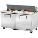 Saladette | 2 brede deuren | Inclusief 16x 1/6GN bakken | Wielen | 439 liter | TSSU-60-16 | True | CC235