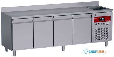 Diamond DT224/P9H-DV Geventileerde koelwerkbank met "achterwand", 4 deuren GN 1/1, 550 Lit. met spoelbak