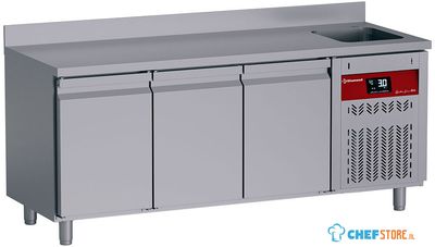 Diamond DT178/P9H-DV Geventileerde koelwerkbank met "achterwand", 3 deuren GN 1/1, 405 Lit. met spoelbak