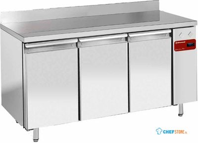 Diamond " Wand " Koelwerkbank, Geforceerd, 3 deuren GN 1/1, 405 liter (zonder groep) - TS3N/HA
