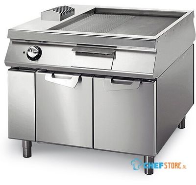 Electric Griddle Chromed ½ Smooth ½ Ribbed On Cabinet With Door, Two-Sided Panel Control, Virtus VS110100FTREC 1
