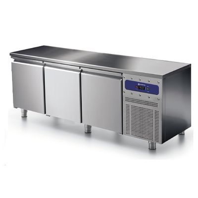 Refrigerated Counter 3 Doors GN 1/1 - -2°/+8°C - BNA0212 1